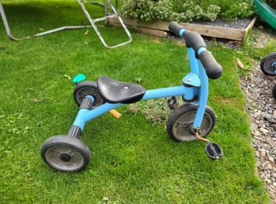 Kids tricycle Free