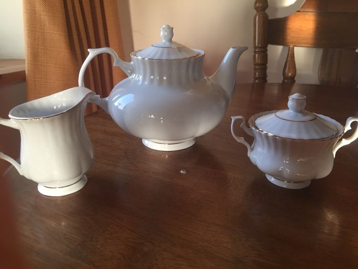 Dinner & Tea Set Service