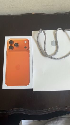 Apple iPhone 17 Pro Max Cosmic Orange -Sealed