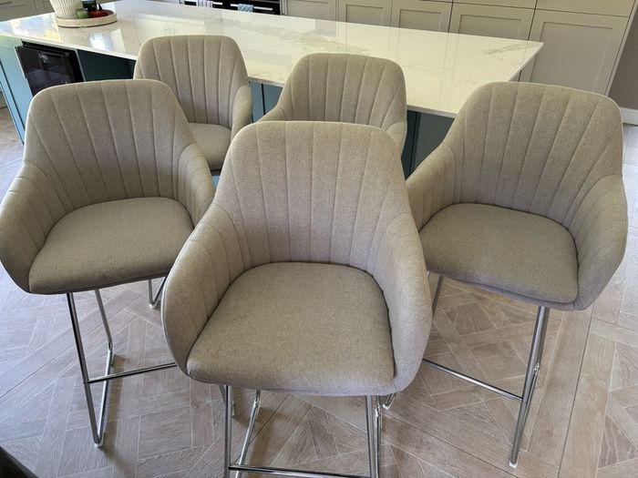 Kitchen bar chairs x 5