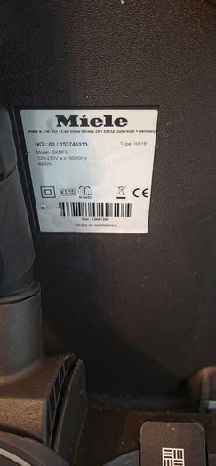 Miele Blizzard CX1 Comfort Hoover