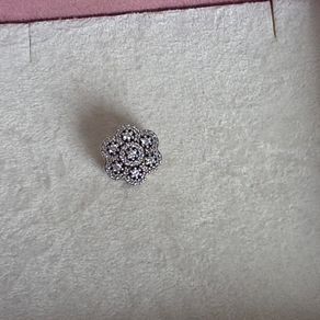 Pandora floral snowflake charm very good condition
