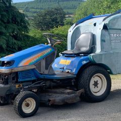 Iseki high tip ride on 48"deck  running great body needs bit tidying