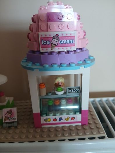 Oxford Sweet Ice Cream Shop and Manual