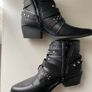women's Ankle Boots Image 2