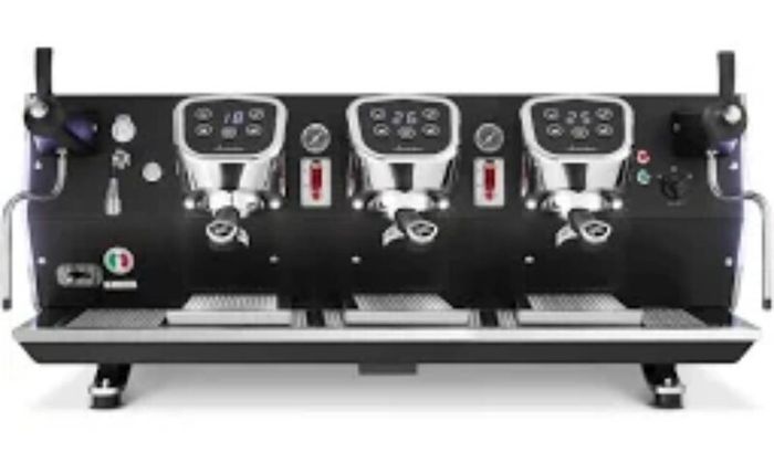 Aviator 3-group Coffee Machine