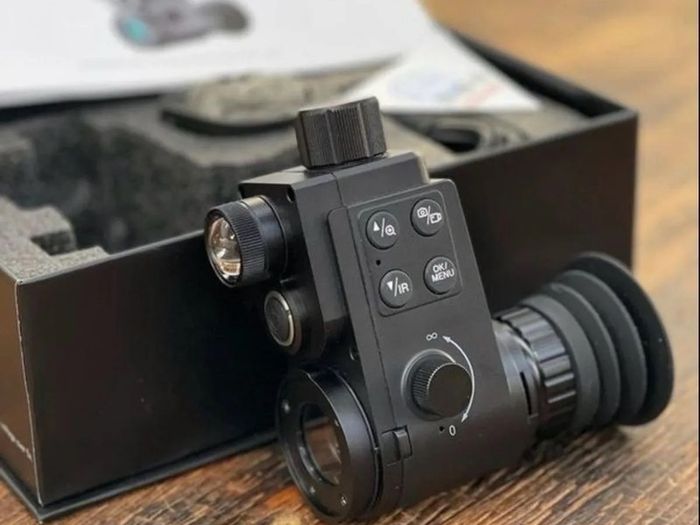 Sytong HT-88 IR 16mm Night Vision Rear Add On Rifle Scope.