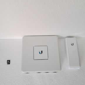 ubiquity USG G1 with cloud key