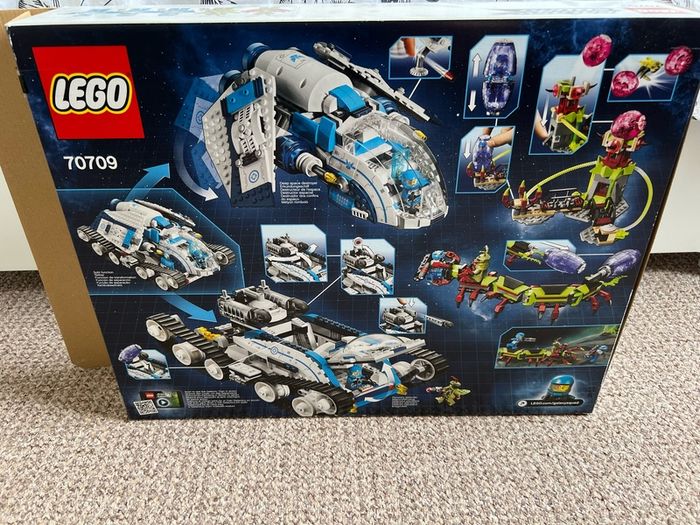 Lego Space Galactic Titan 70709