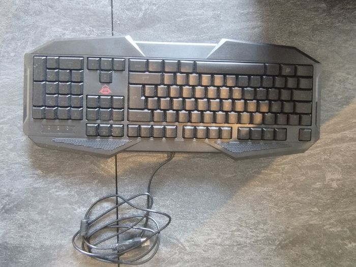 Trust GXT keyboard and mouse