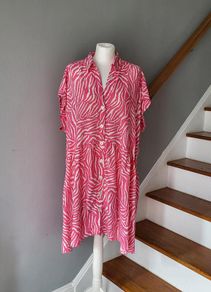 Dunnes pink & white summer dress, Size 20