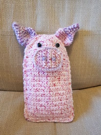 Crocheted Wrist Pillow