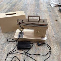 sewing maching