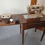 Electric Singer Sewing Machine Image 2