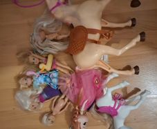 barbies, clothes car