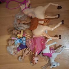 barbies, clothes car