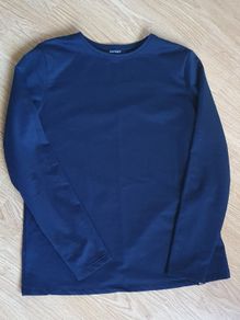 Size 8/10 - A Long Sleeve Navy Thermal Top