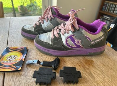 Heelys Size 3