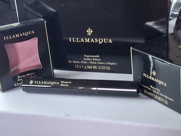 Illamasqua - Makeup Bundle - Brand New
