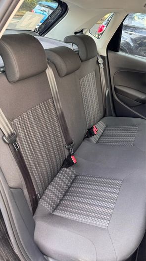 2015 Volkswagen Polo, 1.0L only 63000km