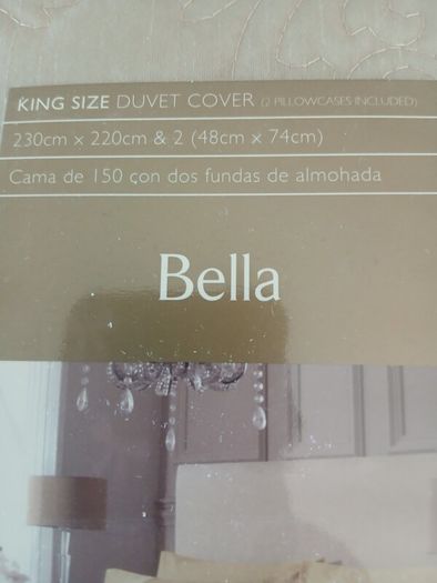 Brand New Gold Bella Kingsize Duvet Set