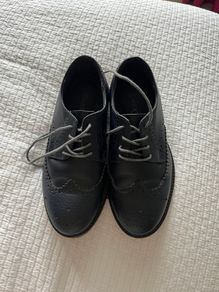 Boys shoes