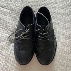 Boys shoes