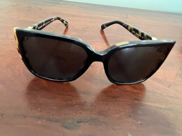 Michael Kors Sunglasses Acadia Mk2199 395087  New In Case With Cleaning Chamois & 2 Leaflets. Authentic Michael Kors.  BRAND NEW.