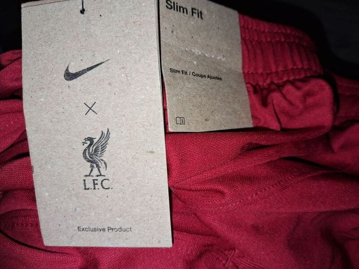 Brand New Liverpool FC Stadium Home Shorts - Size - Large - RRP - 44.99 - Open To Offers!!