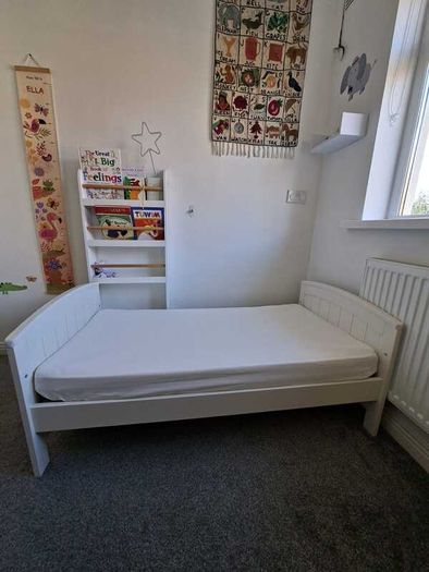 Mamas & Papas Toddler Bed (White) + Baby Elegance Mattress