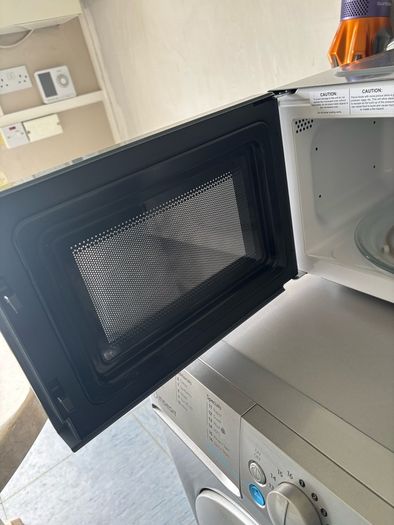 Russel Hobbs microwave