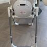 High chair Image 3