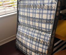 Fold away single bed