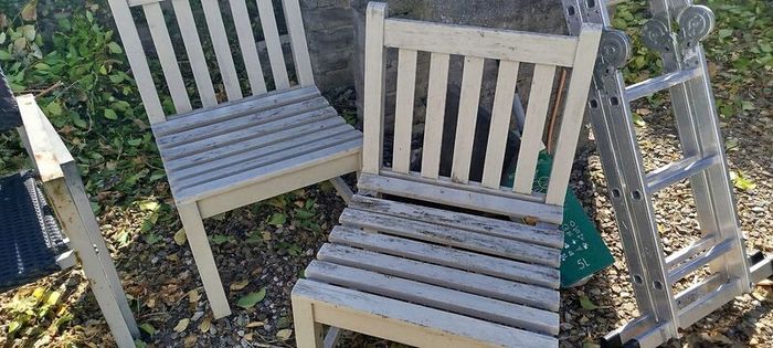 Free white heavy outdoor seats x 4