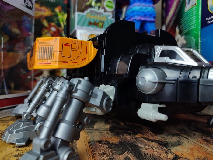 Gargantis ! The Mobile Attack Carrier ! BeetleBorgs ! 1996 ! by BANDAI ! Retro ! Vintage !