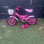 Girl's bicycle Image 2