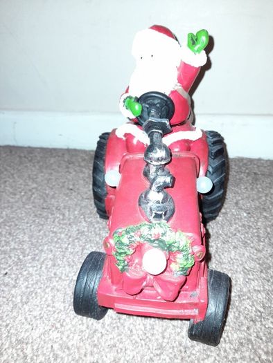 BN Santa red tractor LED