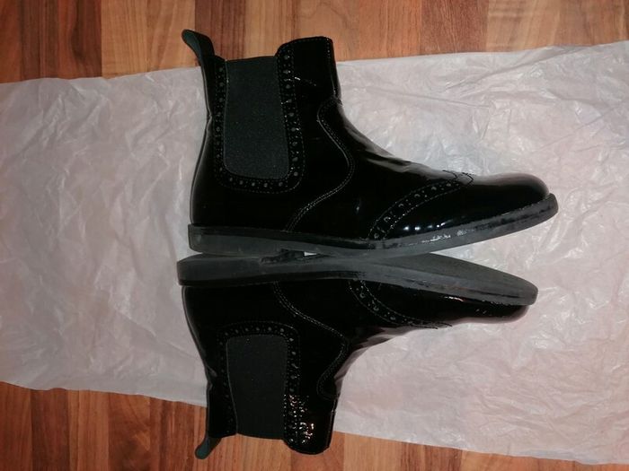 Froddo brand real leather black Chelsea boots size UK4 EU37