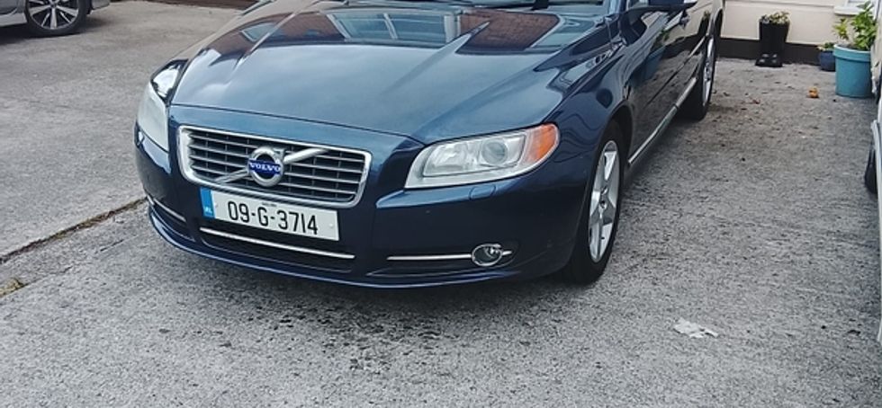 2009 Volvo 80 Series