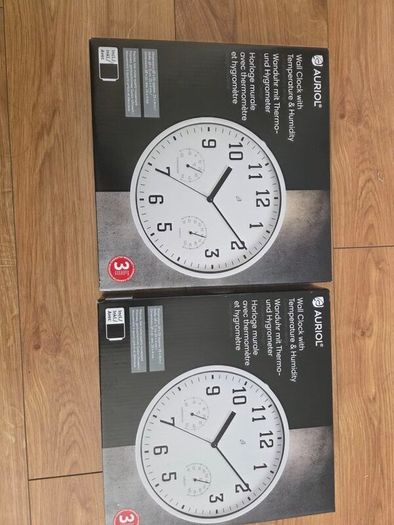 clock brand new x 2 with temperature and humidity monitor