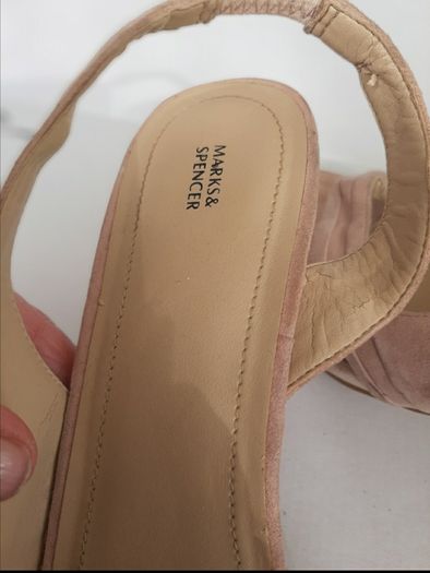 New marks sandles