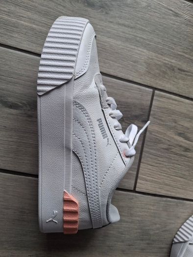 Puma sneakers
