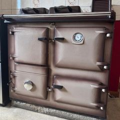 Rayburn Supreme solid fuel cooker