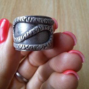 Silver ring with snake design size P1/2