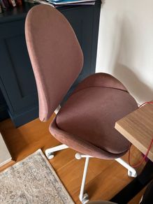 desk chair