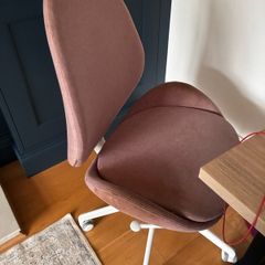 desk chair