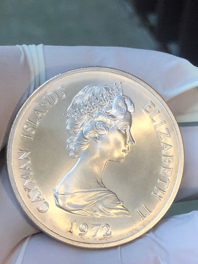 Silver 25 Dollars Cayman Islands over 51grams