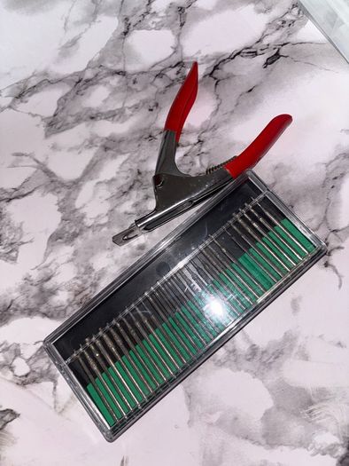 nail equipment/setup