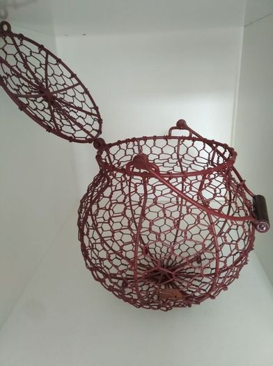 Onion Shaped Onion Storage Container