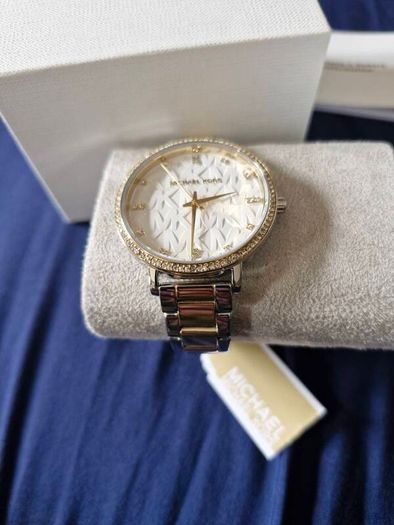 Michael Korrs Watch In Box